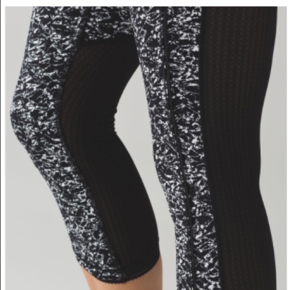 ♥️Lululemon NWOT Deep Breath Crop 21” - Picture 7 of 7